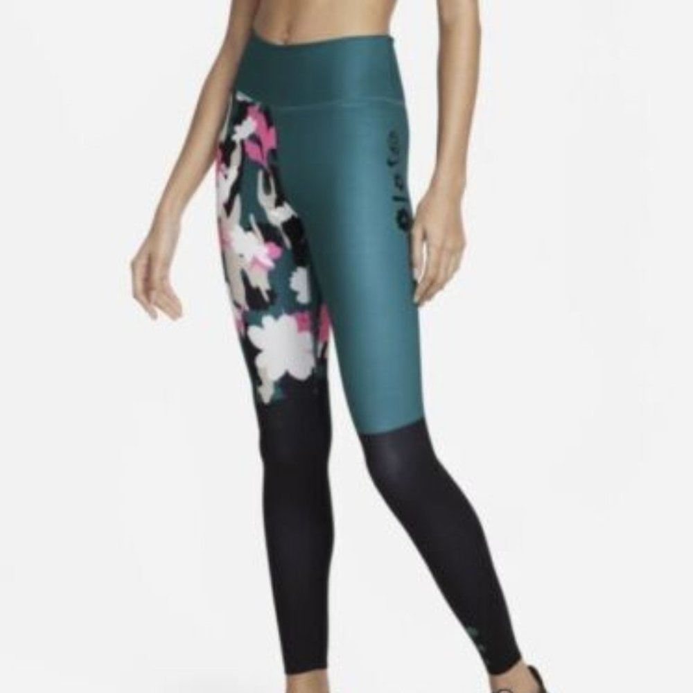 Nike Dri-Fit Teal and Black Leggings - Small